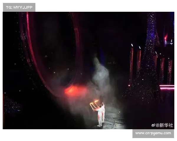 开幕式三地火炬手共点火,象征粤港澳协同办赛